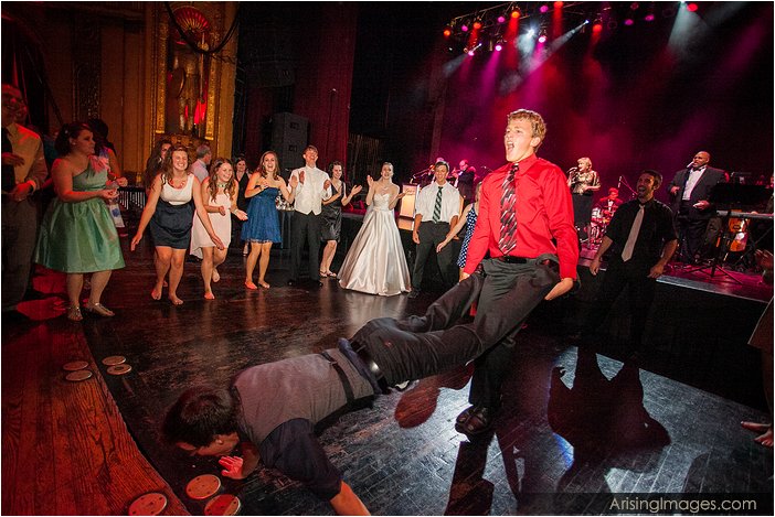wedding-guests-take-to-the-dance-floor-at-the-fillmore-detroit