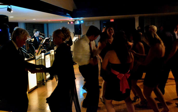 Wedding-Bands-in-Detroit-Area-Providing-Live-Music-and-Entertainment ...
